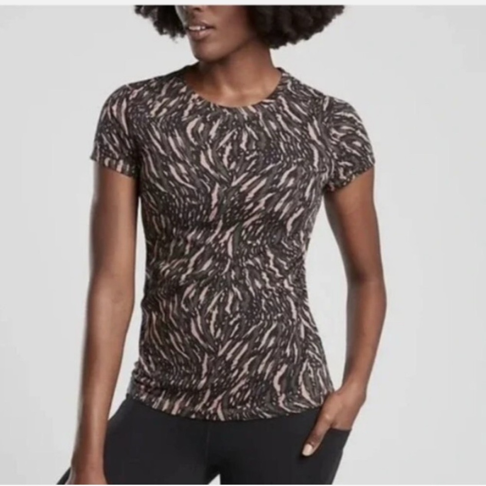 Athleta Abstract daily Short Sleeve Tee  XS Black and Pink